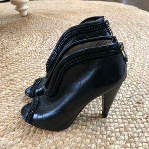 Vince Camuto ankle booties